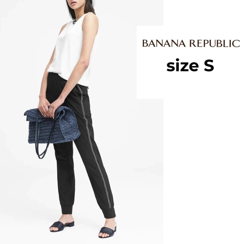 Banana Republic Performance-Stretch Side-Stripe Jogger Pant